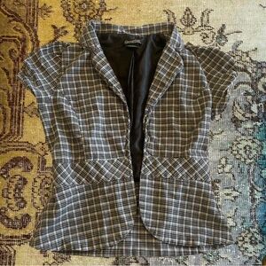 Gray Plaid Short Sleeve Blazer